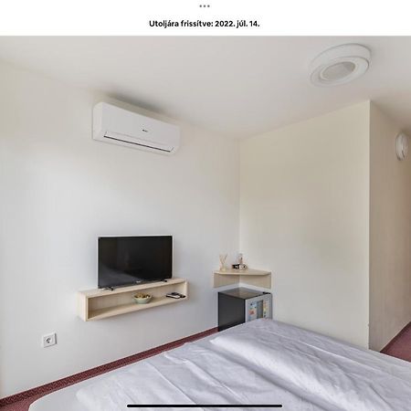 Sinus Premium Aparthotel Siófok Esterno foto